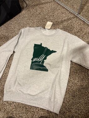 Women’s Light Gray 'Wild' Minnesota Graphic Sweatshirt